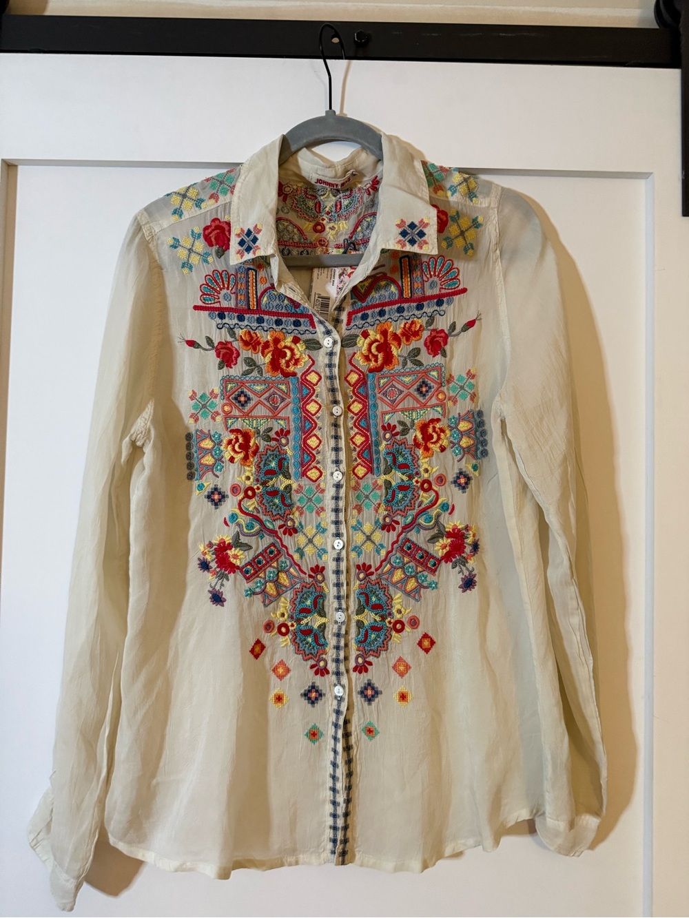Johnny Was Embroidered Cream Blouse NWT